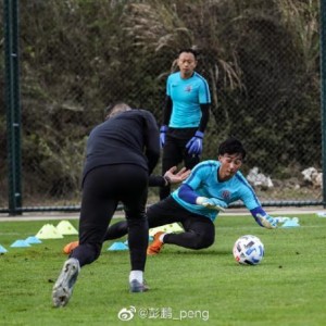 国青门将发文告别申花：孩子大了 要出去闯天下了